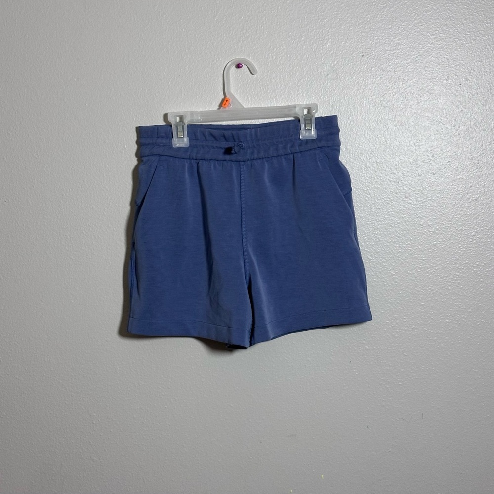 Lululemon Women Blue Softstreme High-Rise Shorts‎ Utility Blue size 4 - Picture 2 of 9
